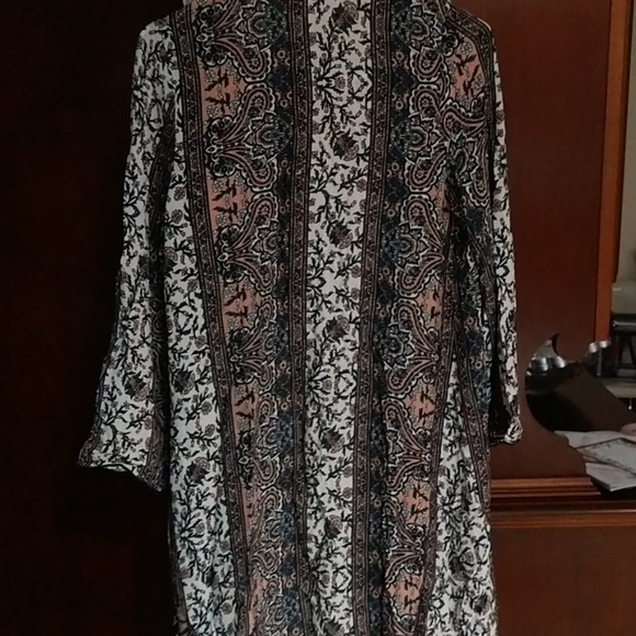 Sweater - Picture 4 of 4